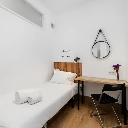 Whome Bonfim Retreat Modern & Comfortable